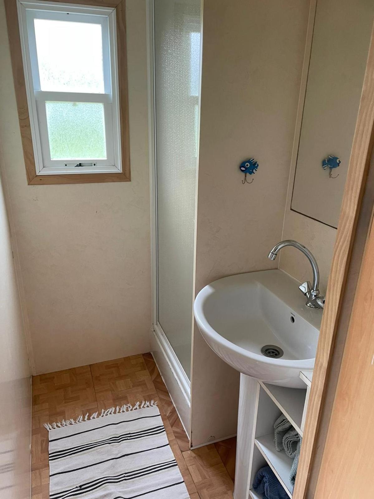 Cabanon Grenouille - Le Pal Saint-Martin-des-Lais Ngoại thất bức ảnh